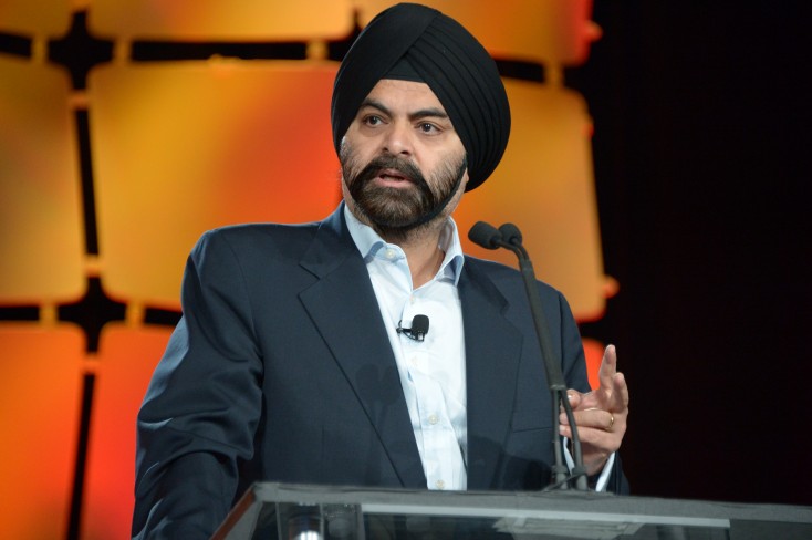 Mastercard CEO Attacks Bitcoin, Finds Solace in Government-Backed Cryptos