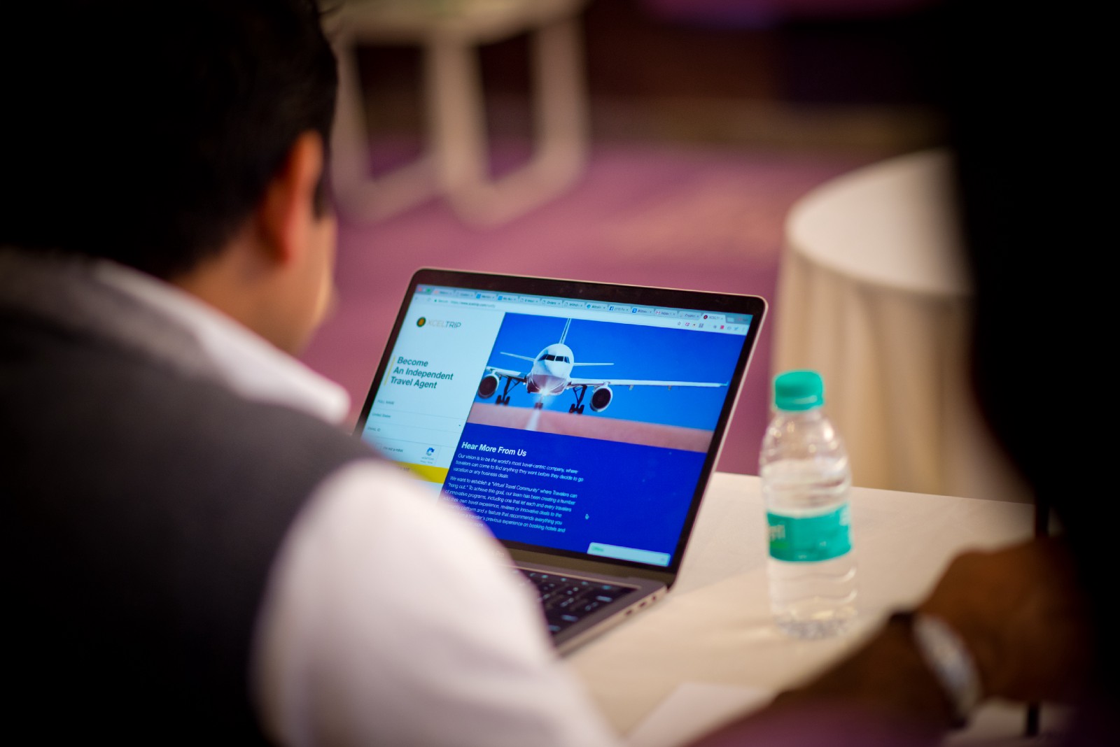 How blockchain technology transforming the travel industry?
