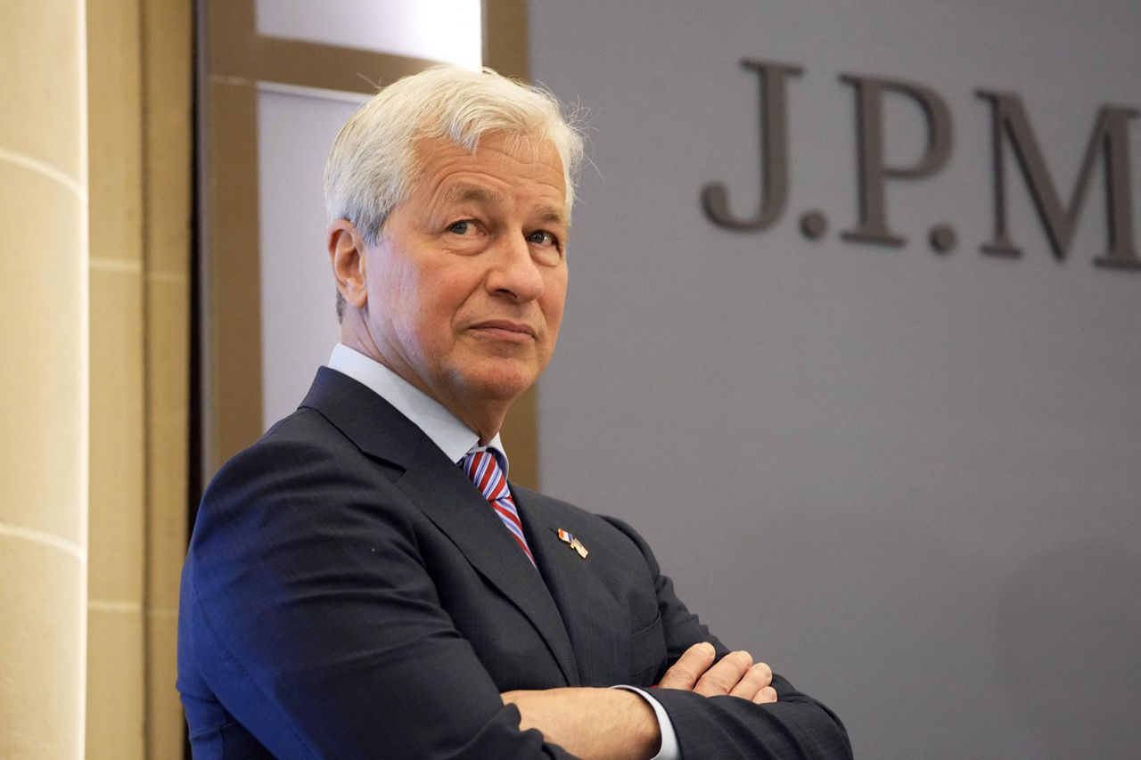 Jamie Dimon, CEO of JPMorgan, issues a warning that "Something Worse" Than a Recession Could Be Coming