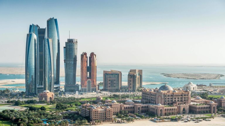 Abu Dhabi Admits 4 Blockchain Startups to Fintech Sandbox