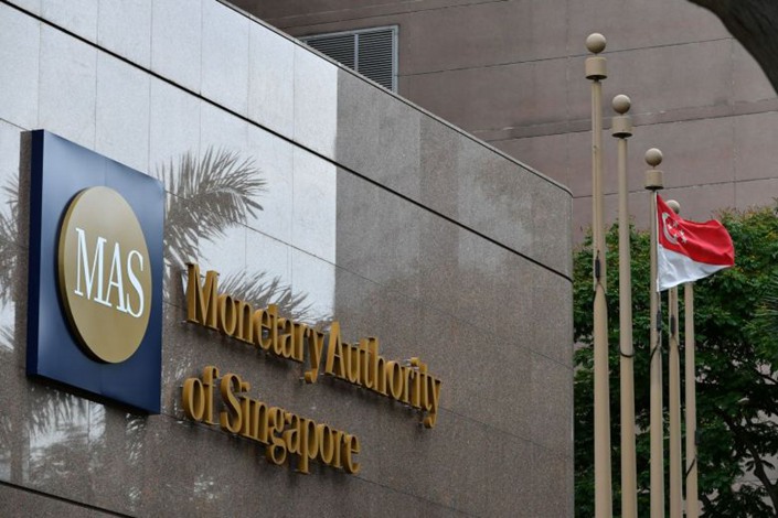 Singapore Bans Crypto Ads, Declaring Crypto Trading Unsuitable for the General Public, According to the Central Bank.