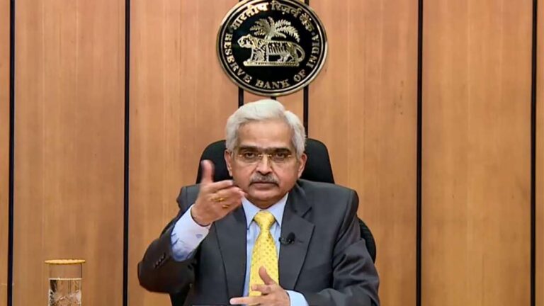 Indian Central Bank Governor Warns of Potential Crypto Market Collapse and Losses for Small Investors