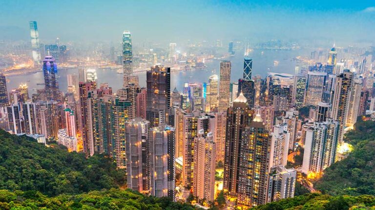 Hong Kong considers removing the “Professional Investor-Only Requirement” and allowing retail investors to trade cryptocurrency.
